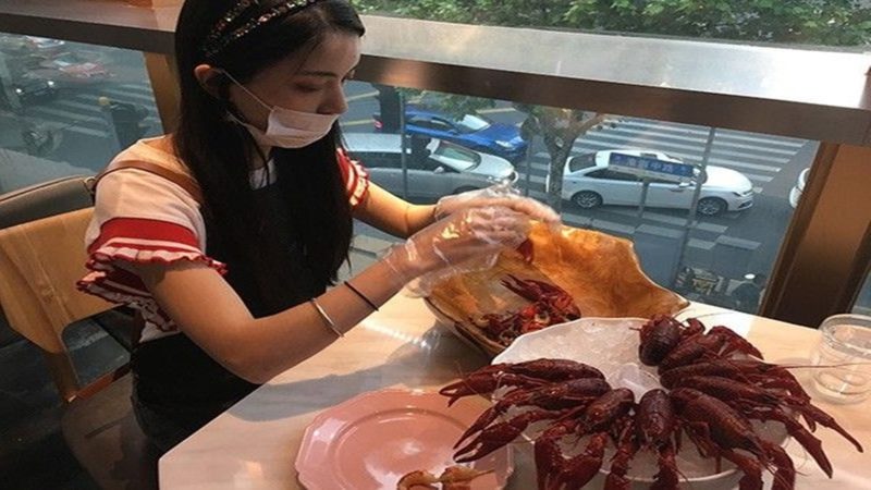Lobster Restoran Shanghai Cari Pegawai