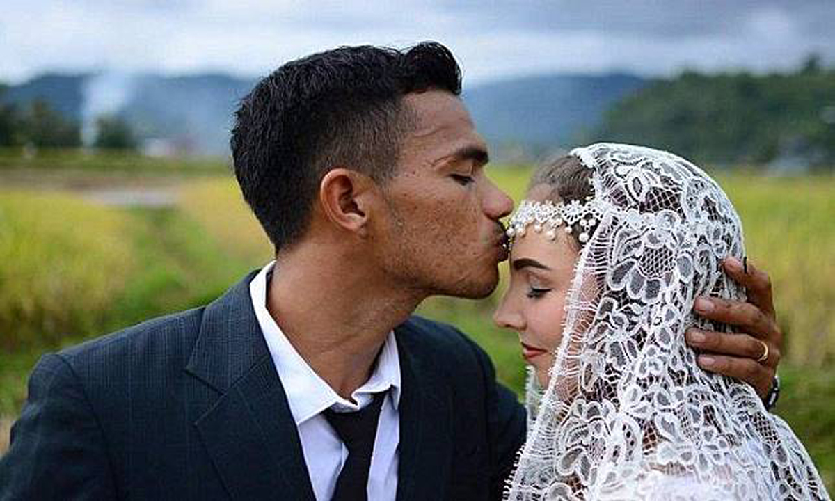 Pernikahan Bule Perancis Dan Lelaki Minangkabau