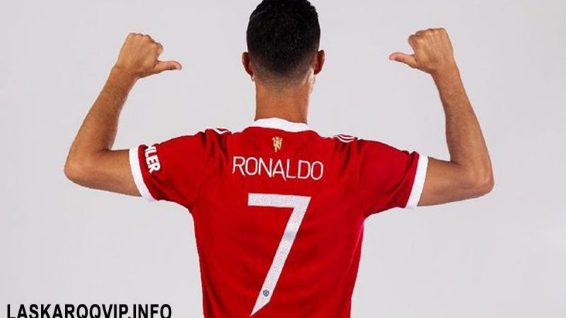 Akhirnya Cristiano Ronaldo Pakai Nomor 7